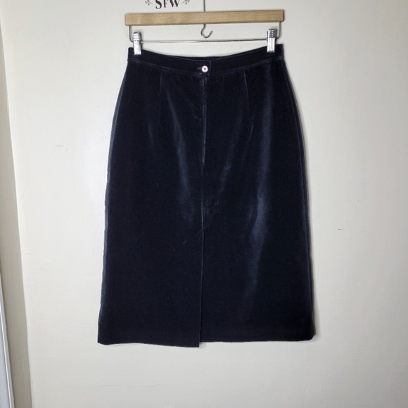 Vintage Phil Carry Black Velvet Skirt Size S Classic Quiet Luxury A-Line 90s - Picture 4 of 7